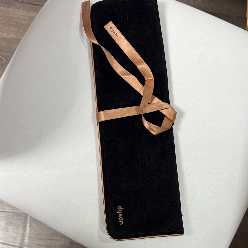 Dyson Black and Tan Accessory Holder
